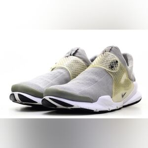 Nike Sock Dart “ Grey” Sneakers Size 9 NWOT MSRP $130